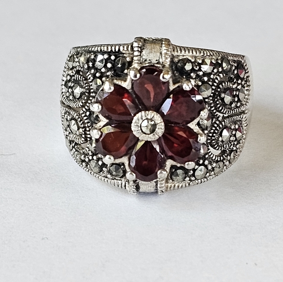 Carol Brodie Jewelry - Vintage Carole Brodie Garnet & Marcasites Ring Size 8.5! 🌹Excellent Price!